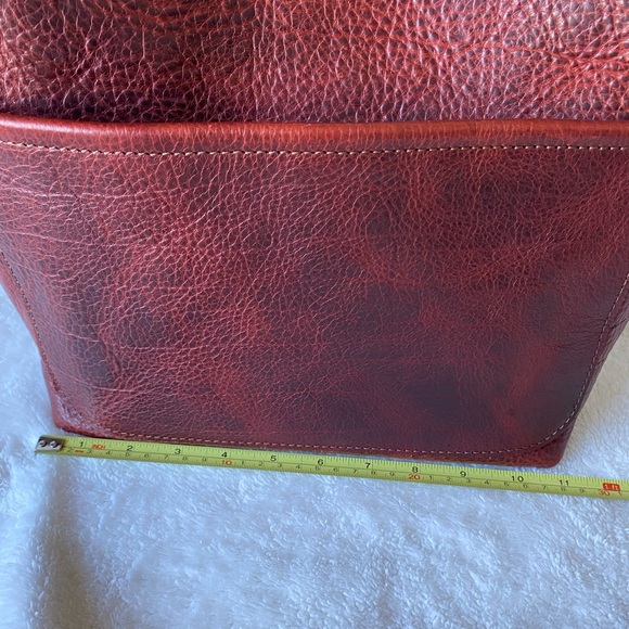 Go Forth Goods Redwood Bison Small Julianne - Picture 11 of 13